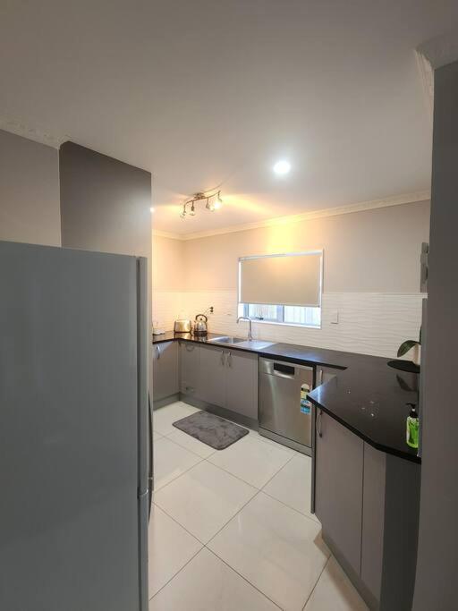 Airport & City At Your Doorstep! The Central Charm Auckland Exteriör bild